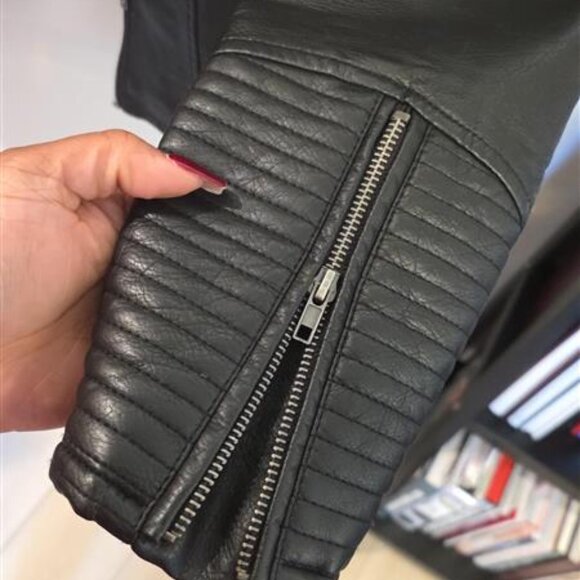 Torrid Faux Leather Collarless Moto Jacket 2X - Picture 3 of 6